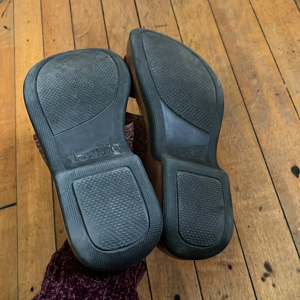 Dansko Lydia platform brown sandals